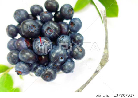 ブルーベリー  フルーツ　果実 137807917
