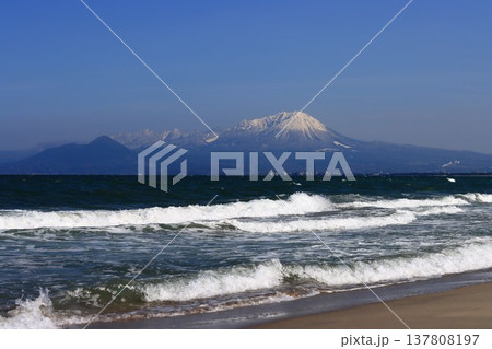早春の大山 137808197