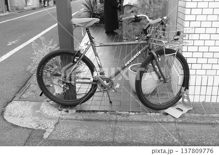 自転車 自転車 137809776