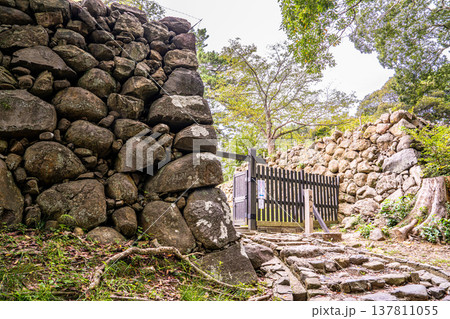 【日本100名城】松江城の秋の風景 北ノ門跡 島根県松江市 【日本100名城】松江城の秋の風景 北ノ門跡 島根県松江市 137811055