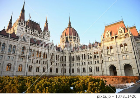Hungarian Parliament Building in Winter Sunset Light Hungarian Parliament Building in Winter Sunset Light 137811420