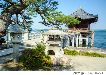 滋賀　近江八景　浮御堂 137816221