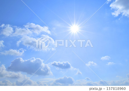 青空と太陽 直射日光 ( fix撮影 ) 青空と太陽 直射日光 ( fix撮影 ) 137818960