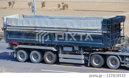 トレーラーダンプ イメージ トレーラーダンプ イメージ 137819535