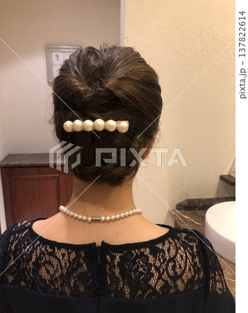 ヘアメイク 137822614