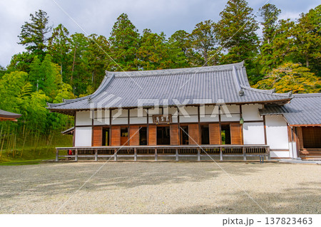 宮城県松島町 瑞巌寺の修行道場である塔頭・陽徳院の本堂 宮城県松島町 瑞巌寺の修行道場である塔頭・陽徳院の本堂 137823463