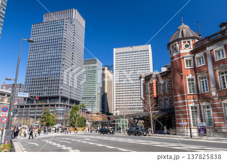 《東京都》東京駅・丸の内ビジネス街 《東京都》東京駅・丸の内ビジネス街 137825838