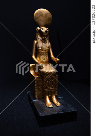シャブティ　ツタンカーメンの副葬品 137826322