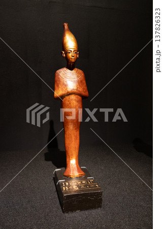 シャブティ ツタンカーメンの副葬品 シャブティ ツタンカーメンの副葬品 137826323