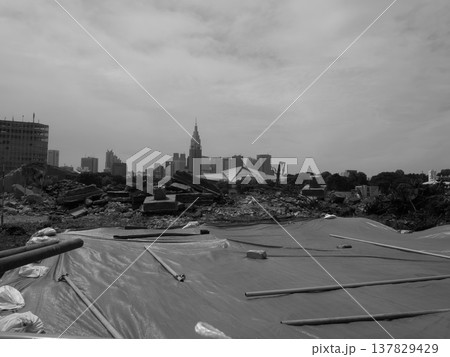 国立競技場跡地の解体工事現場を記録した風景 国立競技場跡地の解体工事現場を記録した風景 137829429