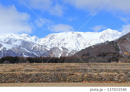 白馬山麓 雪どけの春 白馬山麓 雪どけの春 137833586