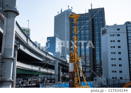 再開発中の池袋 重機とビルと首都高速 2026.02　a-5 クールカラー 137834244