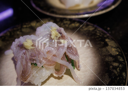 新鮮でクオリティの高い富山県の回転ずし 137834853