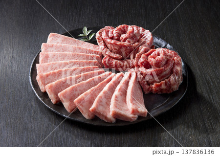 和牛切落とし肉 和牛切落とし肉 137836136
