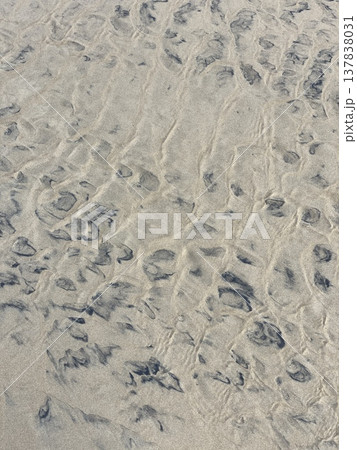 Peaceful Shallow Basin And Ridge Pattern. Relaxing Scene Of Textured Pools And Gentle Pastel Shades 137838031