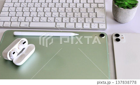 ビジネスアイテム　デジタルデバイス　ガジェット 137838778