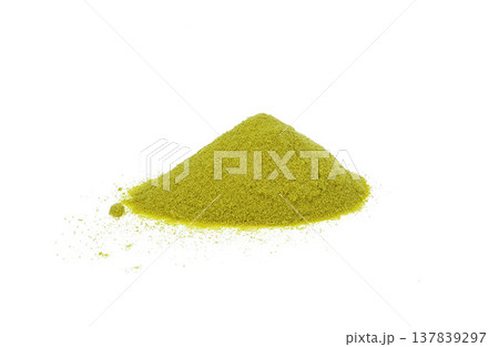 Powdered matcha green tea 137839297