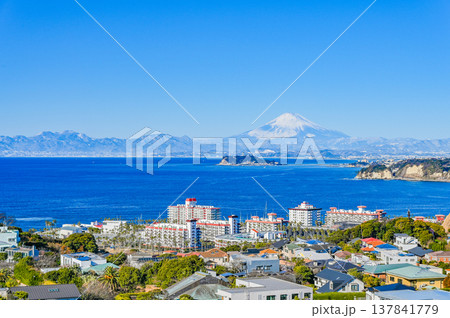 逗子からの富士山と江ノ島 137841779