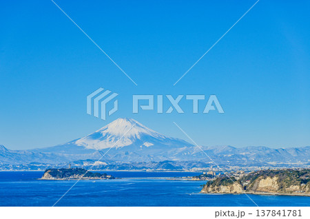 逗子からの富士山と江ノ島 逗子からの富士山と江ノ島 137841781