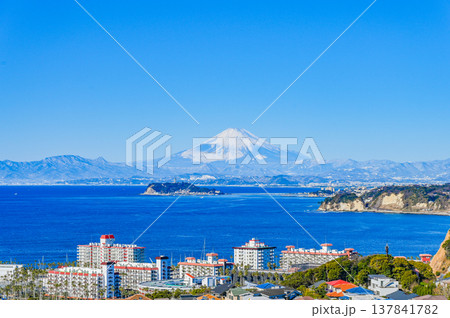逗子からの富士山と江ノ島 逗子からの富士山と江ノ島 137841782