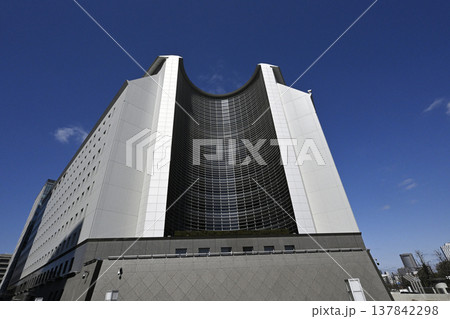 大阪府警察本部 137842298