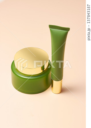 Green Jar and Tube Beauty Set 137843187
