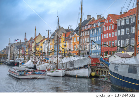 Copenhagen. The area with canals and boats called Nyhavn. Denmark 137844032