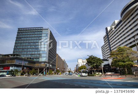 福岡市渡辺通一丁目交差点から天神方面を見た風景 福岡市渡辺通一丁目交差点から天神方面を見た風景 137845690