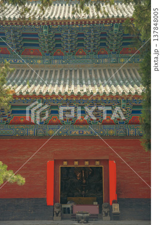 Ancient Red Hall Entrance of Shaolin Temple in China with copy space 137848005