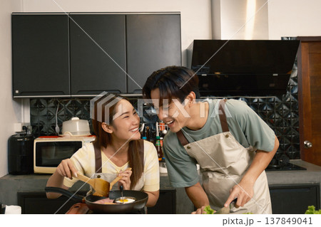 Asian couple at home Asian couple at home 137849041