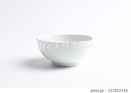 茶碗・白磁の飯碗・広角・全体俯瞰構図 茶碗・白磁の飯碗・広角・全体俯瞰構図 137852416