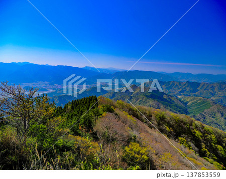 十種ヶ峰山頂からの風景 137853559