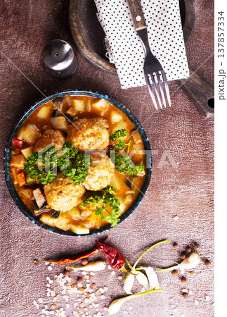 Potato and vegetables. vegetable stew with meatballs Potato and vegetables. vegetable stew with meatballs 137857334