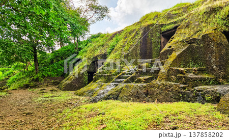 Elephanta Caves in Mumbai, India. Collection of cave temples dedicated to the Hindu god Shiva 137858202