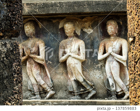 Wat Mahathat is a Buddhist temple complex in Sukhothai Historical Park, Sukhothai in the Northern Region of Thailand Wat Mahathat is a Buddhist temple complex in Sukhothai Historical Park, Sukhothai in the Northern Region of Thailand 137859883
