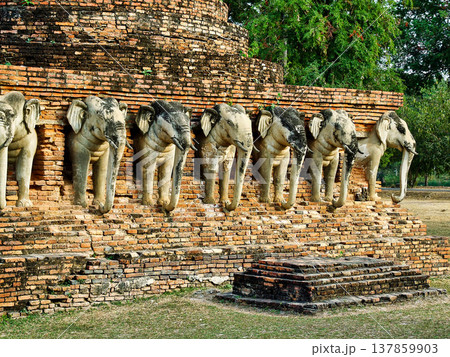 Wat Sorasak is a Buddhist temple complex in Sukhothai Historical Park, Sukhothai in the Northern Region of Thailand Wat Sorasak is a Buddhist temple complex in Sukhothai Historical Park, Sukhothai in the Northern Region of Thailand 137859903