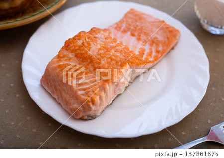 Golden Crispy Fish Fillet Minimal Presentation 137861675