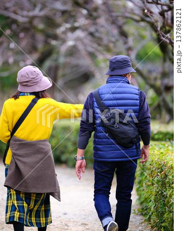 年の差夫婦の老後 137862121