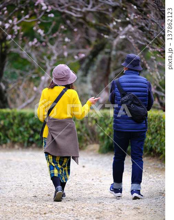 年の差夫婦の老後 137862123