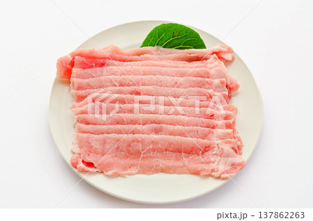 豚ロースの超薄切り肉 豚ロースの超薄切り肉 137862263