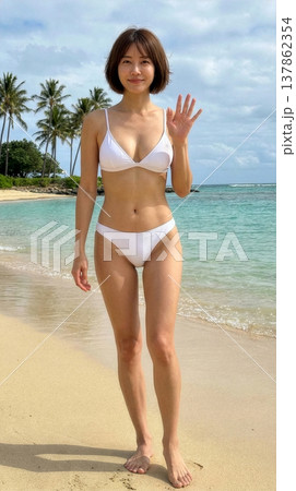白い水着の若い女性 137862354