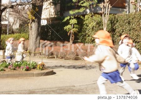 元気な子 137874016