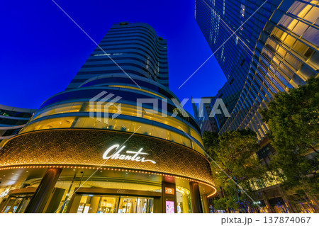 東京 千代田区 有楽町 日比谷シャンテと東京ミッドタウン日比谷の夜景 東京 千代田区 有楽町 日比谷シャンテと東京ミッドタウン日比谷の夜景 137874067