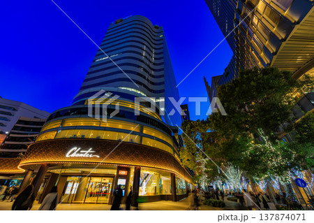 東京 千代田区 有楽町 日比谷シャンテの夜景 東京 千代田区 有楽町 日比谷シャンテの夜景 137874071