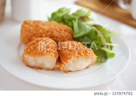 クリームコロッケ クリームコロッケ 137874782