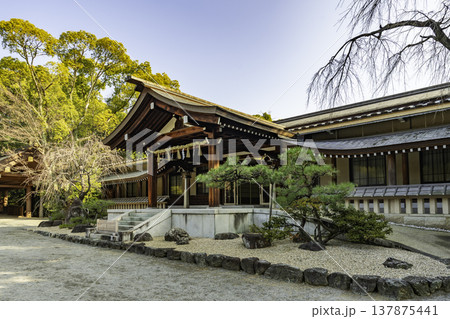 熱田神宮　宮庁　愛知県名古屋市 137875441