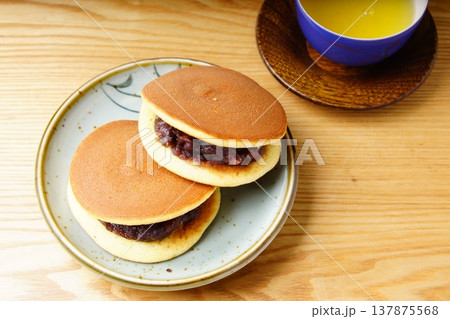 どら焼き 和菓子 どら焼き 和菓子 137875568