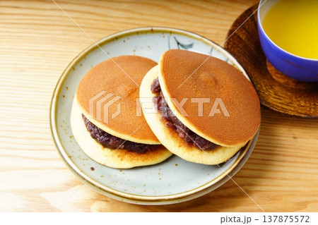 どら焼き 和菓子 どら焼き 和菓子 137875572