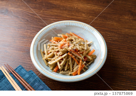 きんぴらごぼう 137875869