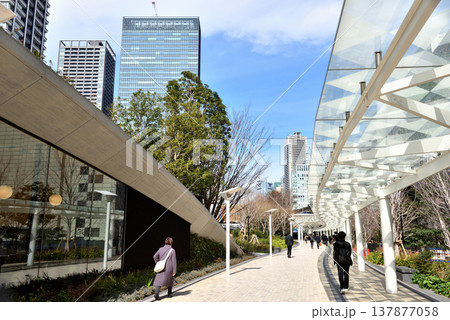 JR浜松町駅北口のお洒落な空間 137877058
